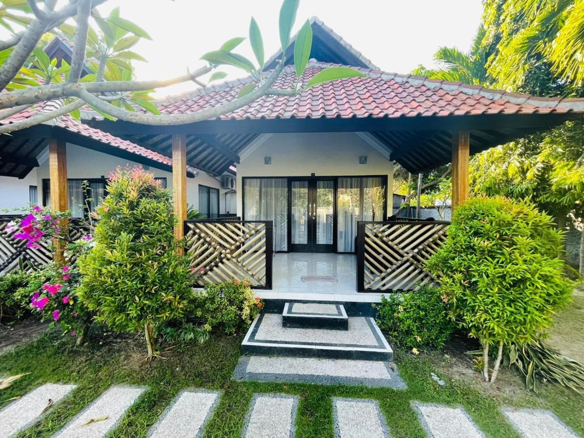 Отель Mutiara Bali Кандидаса Экстерьер фото