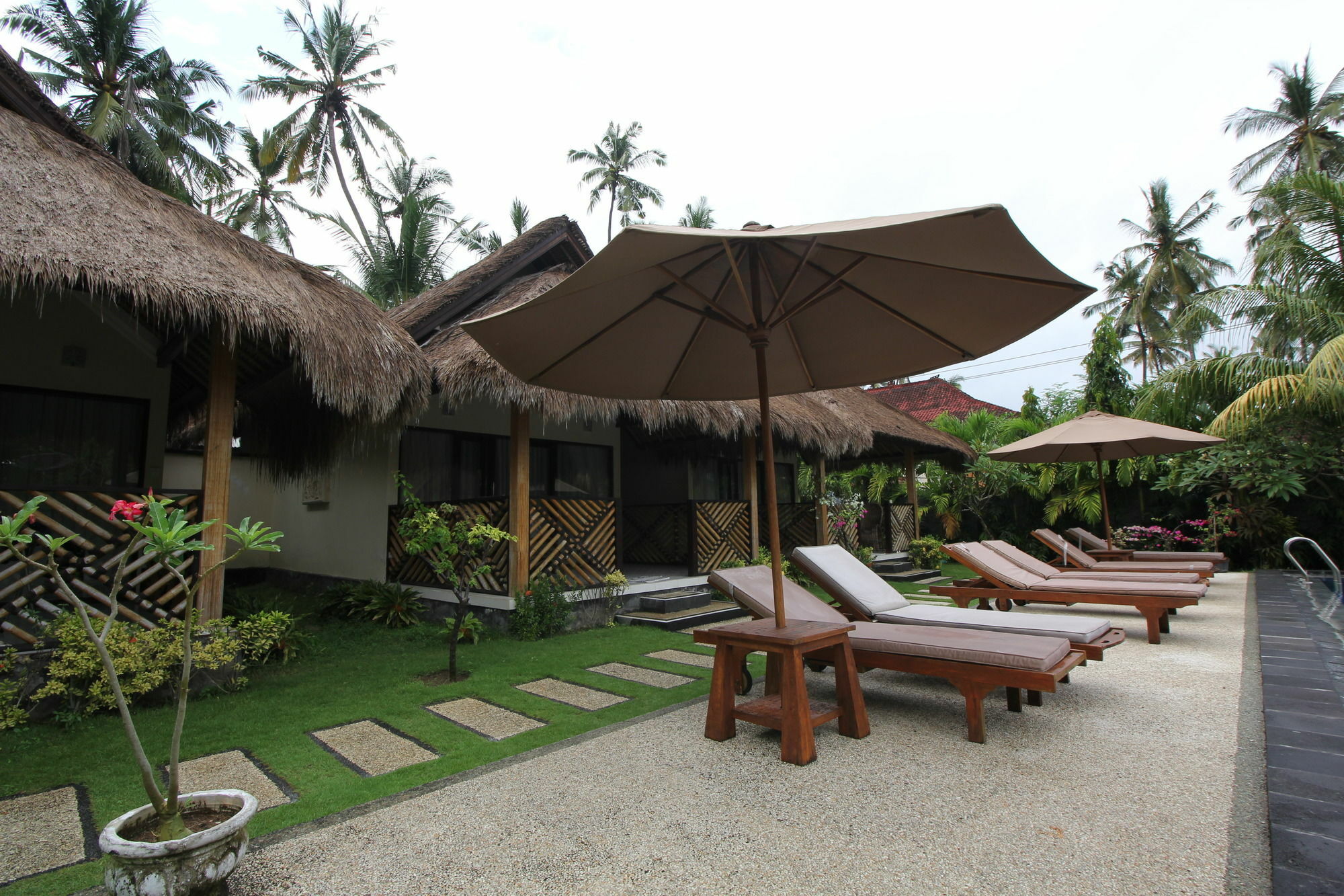 Отель Mutiara Bali Кандидаса Экстерьер фото